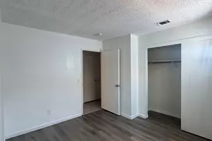 7516 Whisperwillow Dr, Sacramento, CA 95828 - Photo 14