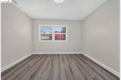 3240 Logan St, Oakland, CA 94601 - Photo 16