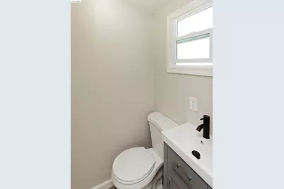 437 51st St, Oakland, CA 94609 - Photo 24