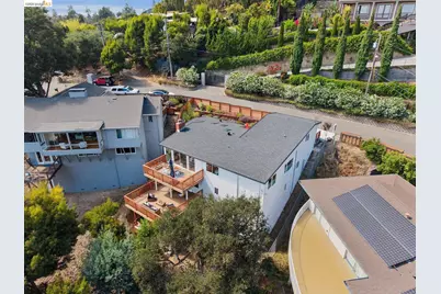 24 Somerset Rd, Piedmont, CA 94611 - Photo 82