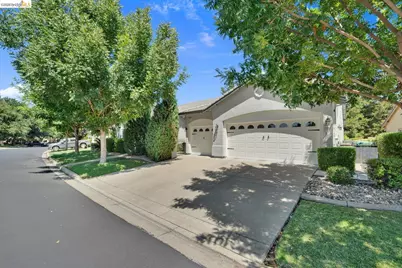 1161 Bacchini Ln, Brentwood, CA 94513 - Photo 2