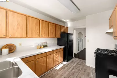 1927 Vicksburg Ave, Oakland, CA 94601 - Photo 24