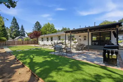 100 Polley Lane, Pleasant Hill, CA 94523 - Photo 14