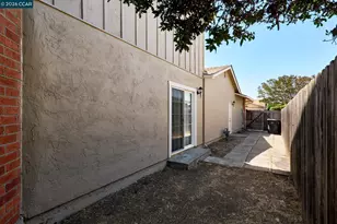 690 Amherst Ct, Fairfield, CA 94533 - Photo 28