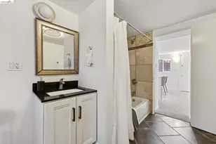 364 Lester Ave, Oakland, CA 94606 - Photo 72
