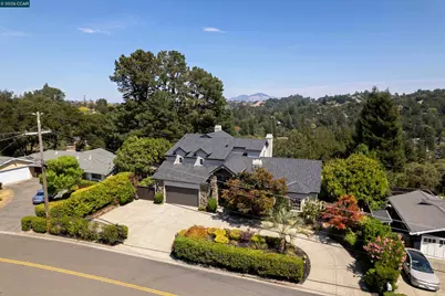 78 Scenic Dr, Orinda, CA 94563 - Photo 54