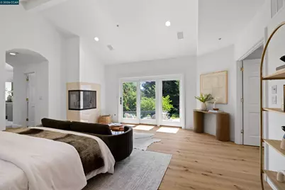 78 Scenic Dr, Orinda, CA 94563 - Photo 24
