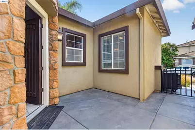 2243 Winchester Loop, Discovery Bay, CA 94505 - Photo 6