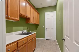2243 Winchester Loop, Discovery Bay, CA 94505 - Photo 44