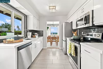 566 Webster Dr, Martinez, CA 94553 - Photo 8