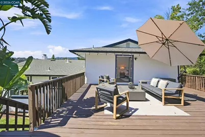 566 Webster Dr, Martinez, CA 94553 - Photo 38