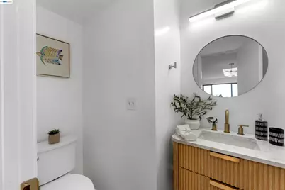 262 Beachview Ave #4, Pacifica, CA 94044 - Photo 24