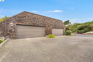262 Beachview Ave, Pacifica, CA 94044 - Photo 42