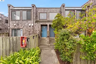 262 Beachview Ave, Pacifica, CA 94044 - Photo 2