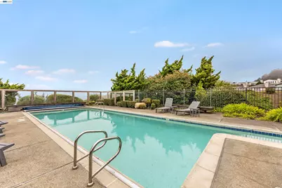 262 Beachview Ave #4, Pacifica, CA 94044 - Photo 42