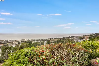 262 Beachview Ave #4, Pacifica, CA 94044 - Photo 46
