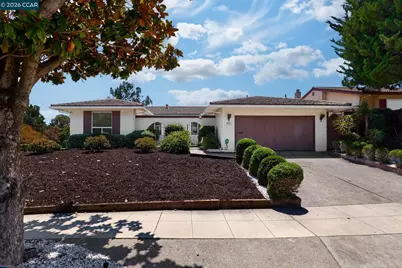8197 Coach Dr, Oakland, CA 94605 - Photo 2