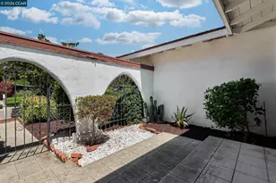 8197 Coach Dr, Oakland, CA 94605 - Photo 6