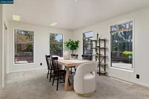8197 Coach Dr, Oakland, CA 94605 - Photo 30