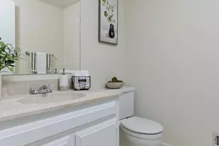 8197 Coach Dr, Oakland, CA 94605 - Photo 10