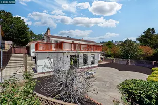 8197 Coach Dr, Oakland, CA 94605 - Photo 48