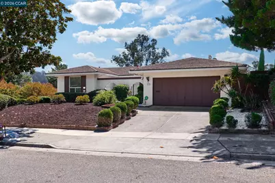 8197 Coach Dr, Oakland, CA 94605 - Photo 2