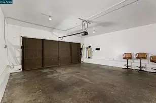 8197 Coach Dr, Oakland, CA 94605 - Photo 52