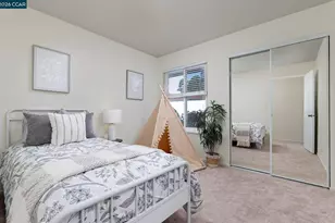 8197 Coach Dr, Oakland, CA 94605 - Photo 24