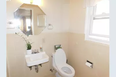 3086 Middleton St, Oakland, CA 94605 - Photo 18