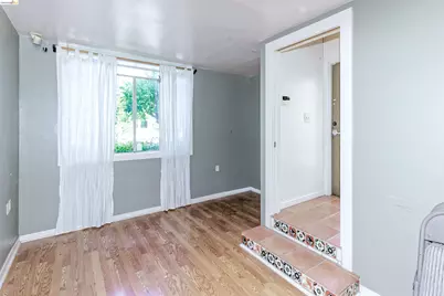 2944 Webster St, Oakland, CA 94609 - Photo 14