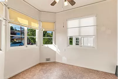 3000 Morcom Ave, Oakland, CA 94619 - Photo 22