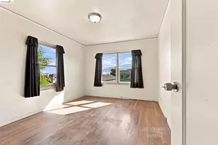 3000 Morcom Ave, Oakland, CA 94619 - Photo 32