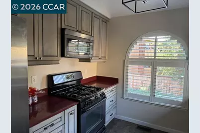 122 Cleaveland Rd #6, Pleasant Hill, CA 94523 - Photo 6