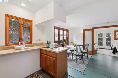 542 Chetwood St, Oakland, CA 94610 - Photo 56