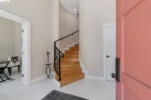 1860 Arrowhead Dr, Oakland, CA 94611 - Photo 4