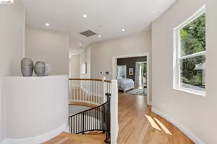 1860 Arrowhead Dr, Oakland, CA 94611 - Photo 32