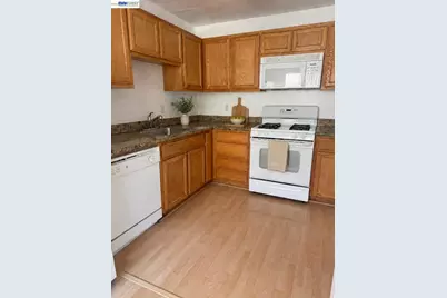 1366 Callen St #C, Vacaville, CA 95688 - Photo 6
