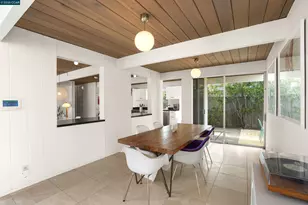 8021 Shay Dr, Oakland, CA 94605 - Photo 12
