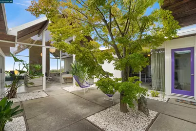 8021 Shay Dr, Oakland, CA 94605 - Photo 4
