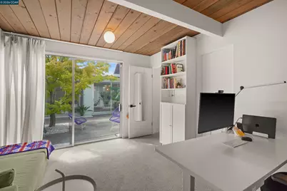8021 Shay Dr, Oakland, CA 94605 - Photo 42