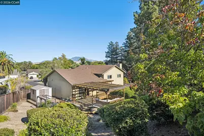 41 Burnham Ct, Pleasant Hill, CA 94523 - Photo 62