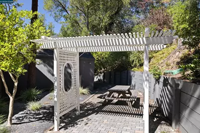 47 El Gavilan Rd, Orinda, CA 94563 - Photo 28