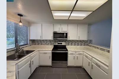 115 Bedford, Hercules, CA 94547 - Photo 14