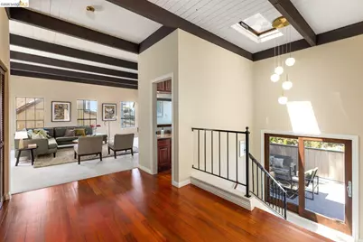 6909 Exeter Dr, Oakland, CA 94611 - Photo 2
