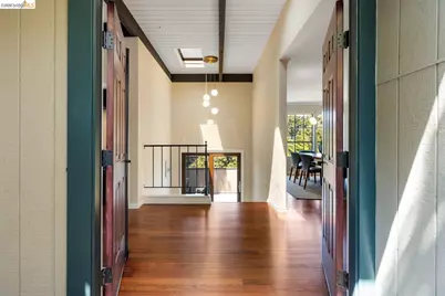 6909 Exeter Dr, Oakland, CA 94611 - Photo 1