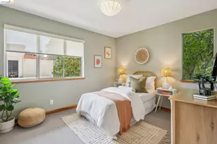 1305 Henry St, Berkeley, CA 94709 - Photo 24