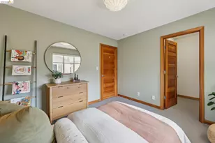 1305 Henry St, Berkeley, CA 94709 - Photo 26
