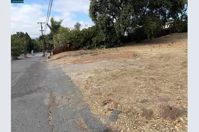 387 Camino Las Juntas, Pleasant Hill, CA 94523 - Photo 2