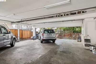 459 Stow Ave, Oakland, CA 94606 - Photo 14
