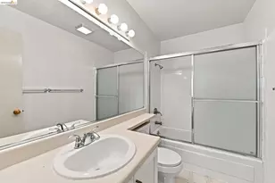 39206 Guardino Dr, Fremont, CA 94538 - Photo 14